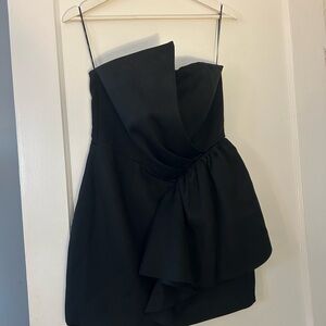 Elliatt Black Strapless Dress